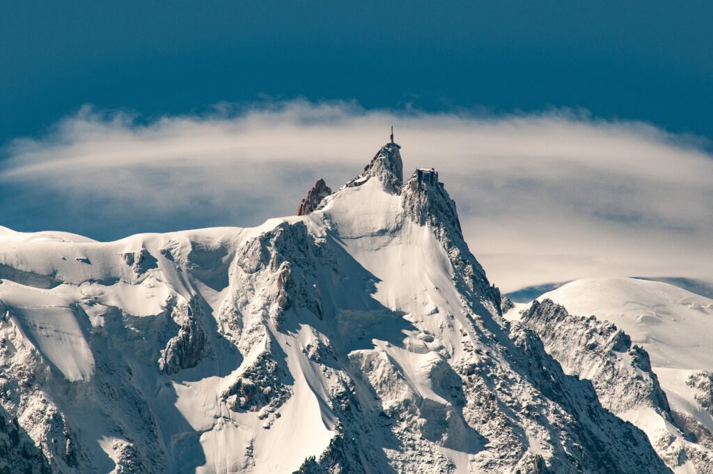 aiguille-du-midi-massif-du-mont-blanc